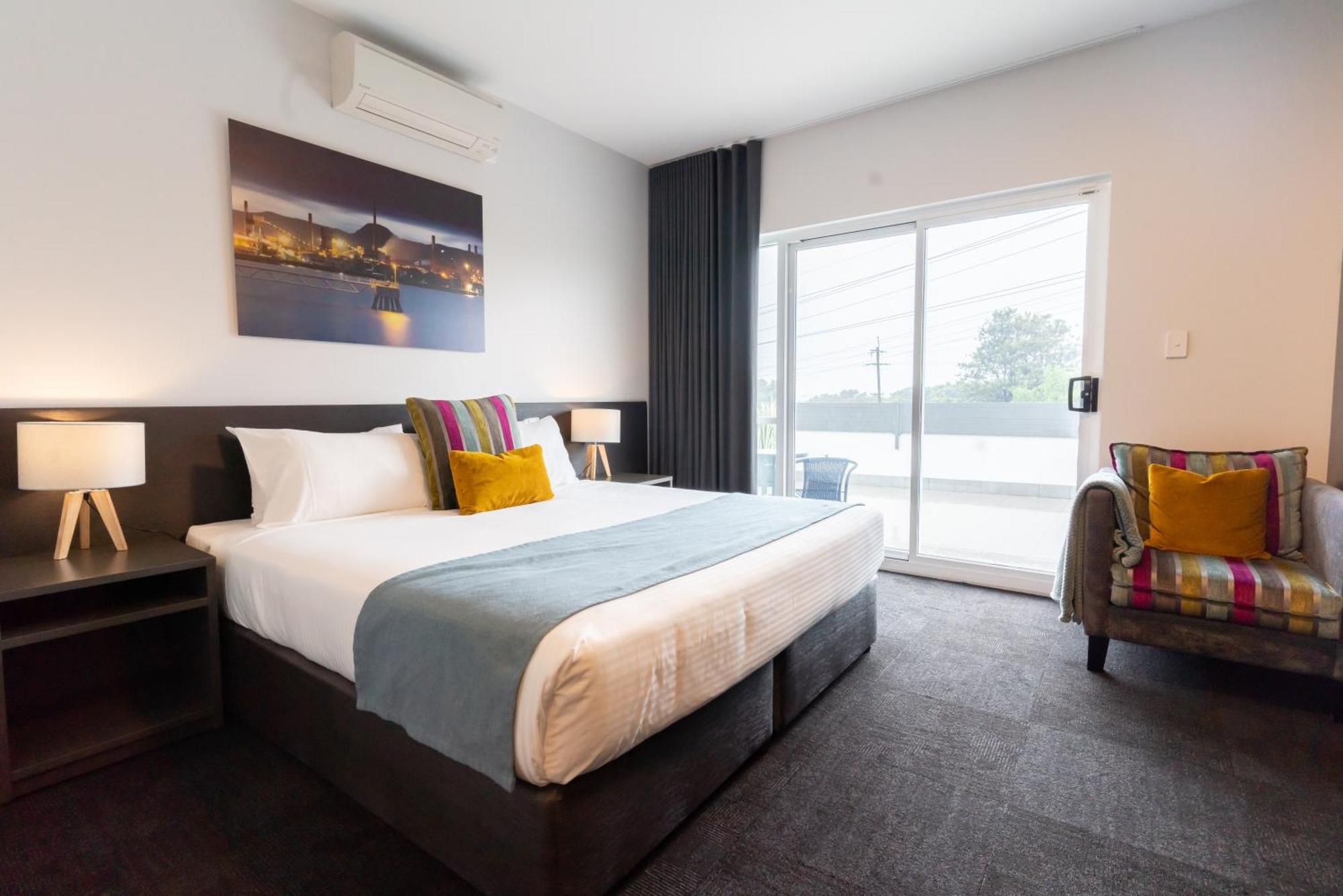 โคนิสตัน โฮเต็ล โวลลองกอง Hotel วูลองกอง ภายนอก รูปภาพ