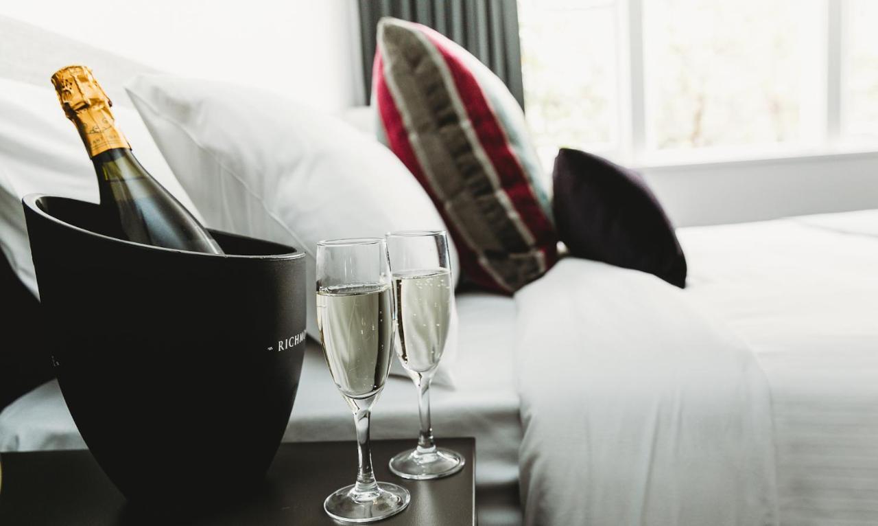 โคนิสตัน โฮเต็ล โวลลองกอง Hotel วูลองกอง ภายนอก รูปภาพ