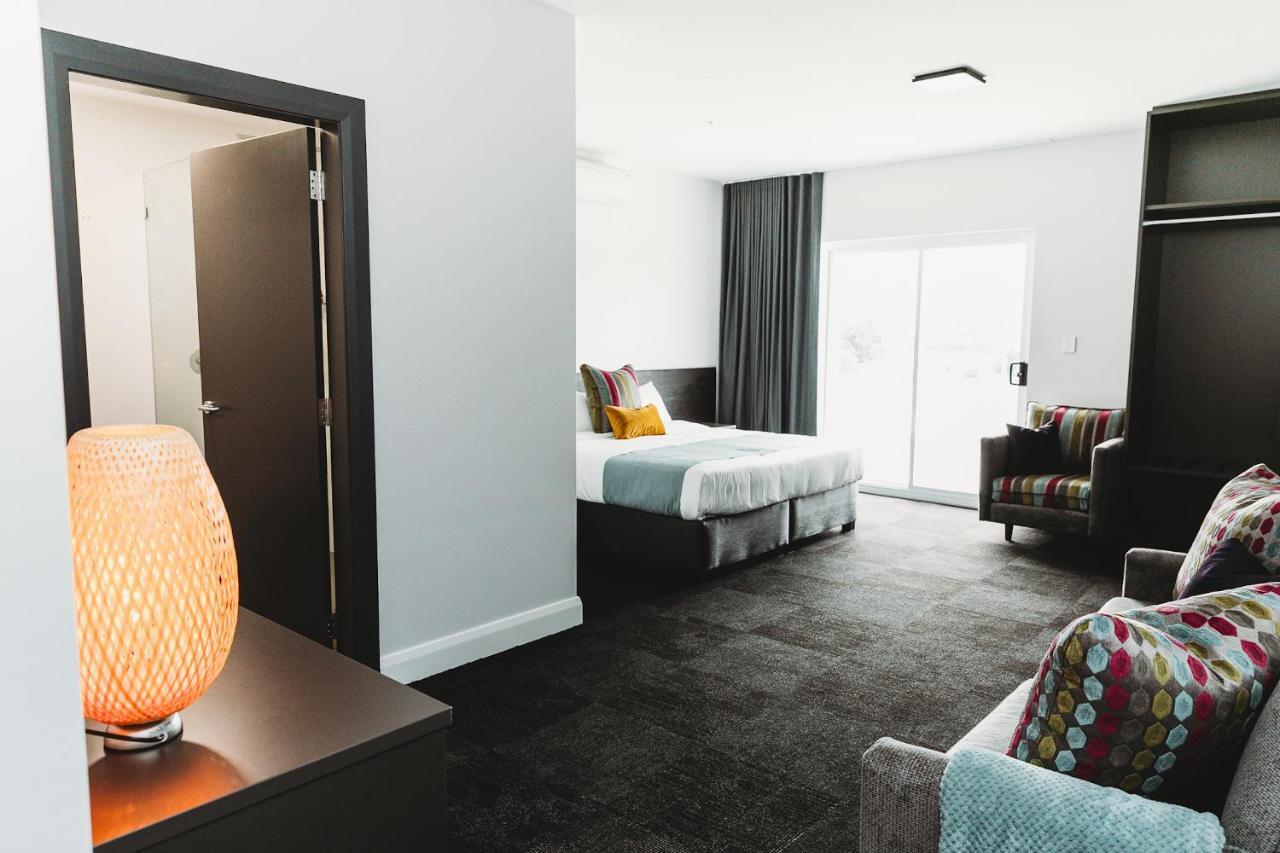 โคนิสตัน โฮเต็ล โวลลองกอง Hotel วูลองกอง ภายนอก รูปภาพ